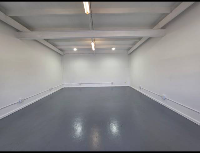 48M² WAREHOUSE TO LET IN PAARDEN EILAND